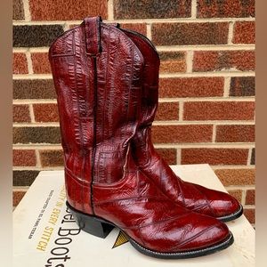 Vintage Tony Lama Exotic Eel skin boots sz 8 1/2 B